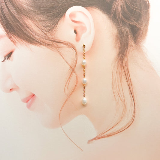 FRESHWATER PEARLS EARRINGS 淡水珍珠耳環