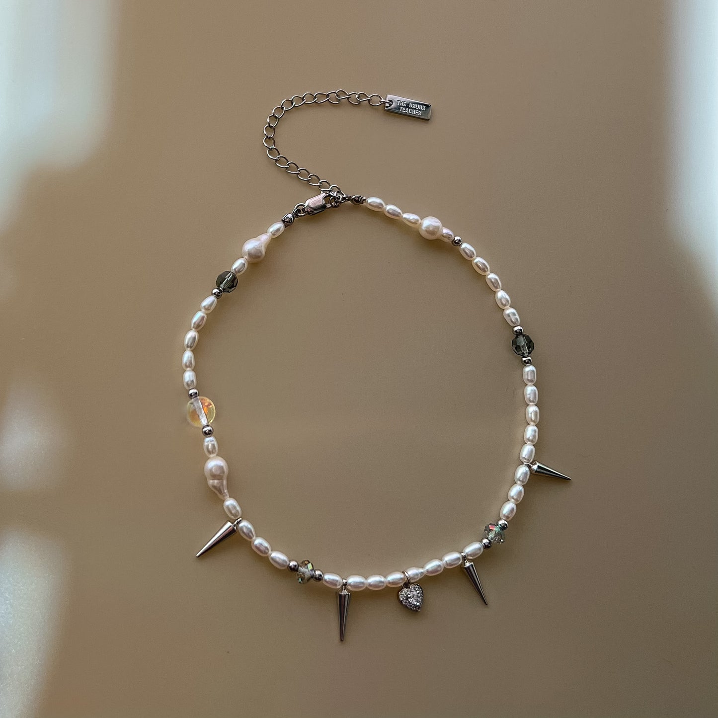GREY SPACE HEART NECKLACE 灰色水晶鑽石心頸鍊