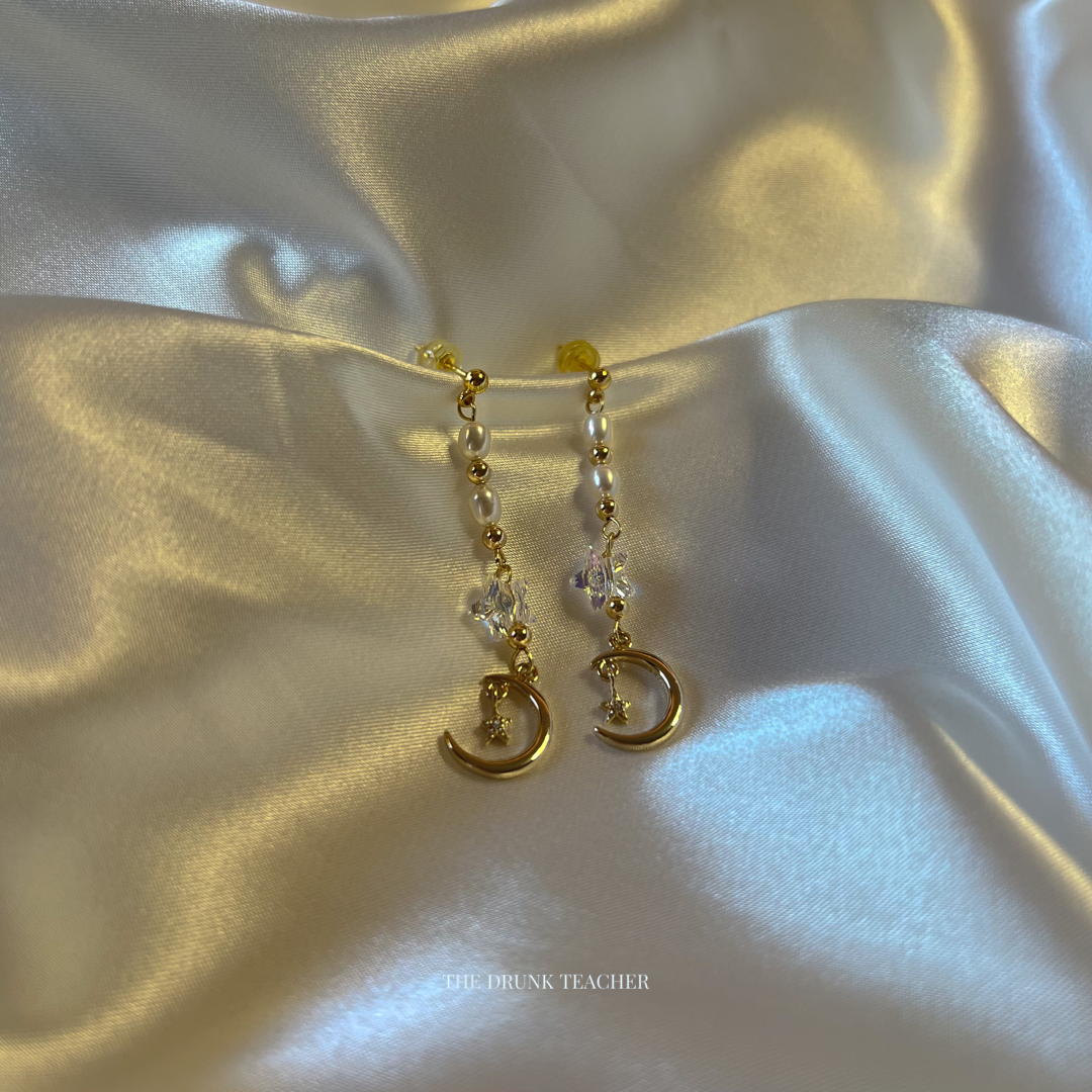 STARRY MOON EARRINGS   星夢月亮耳環